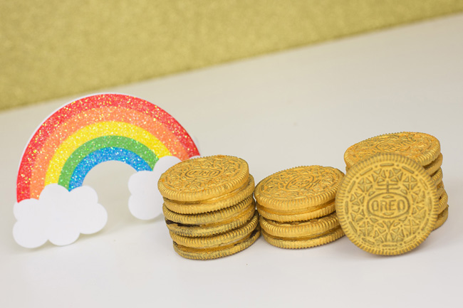 Gold Coin Oreo Cookies